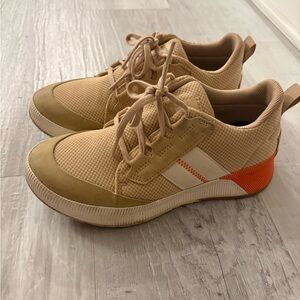 Sorel Women's Out N About III Low Sneaker